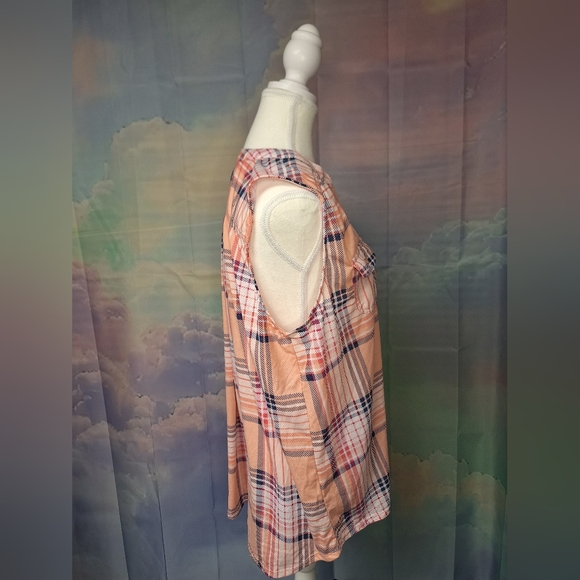 New York Laundry Pink Blue Sleeveless Asymmetrical V Neck Pockets Blouse Tank - Picture 2 of 6